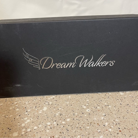 Dream Walkers Sandra Size 5.5 US / 36 EU Bow Flats Red Suede & Purple Artsy Shoe - Picture 9 of 11